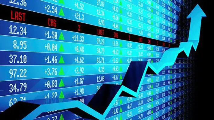 Bảng giá chứng khoán điện tử với mũi tên xanh đi lên