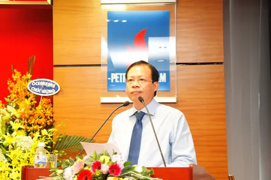 Chủ tịch Tập đoàn Dầu khí Việt Nam Phùng Đình Thực phát biểu tại hội nghị
