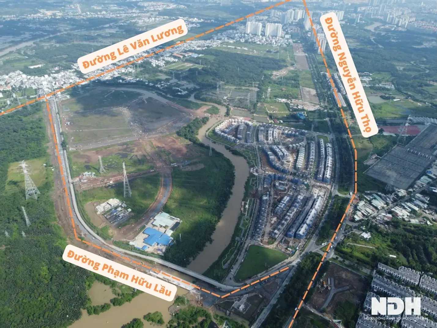 Dự án với tên gọi Zeitgeist Nhà Bè (khu đô thị GS Metro City) nằm trên mặt tiền đường chính Nguyễn Hữu Thọ thuộc khu Nam Sài Gòn, trải dài qua hai xã