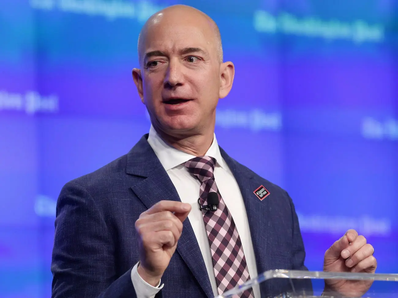 Jeff Bezos, nhà sáng lập Amazon