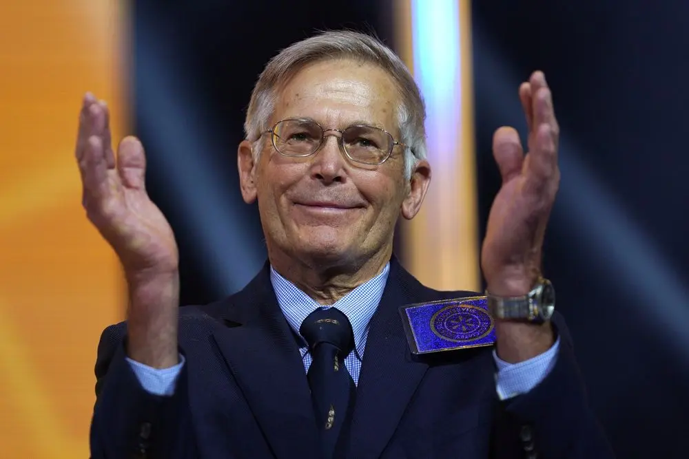 Jim Walton, người thừa kế Walmart