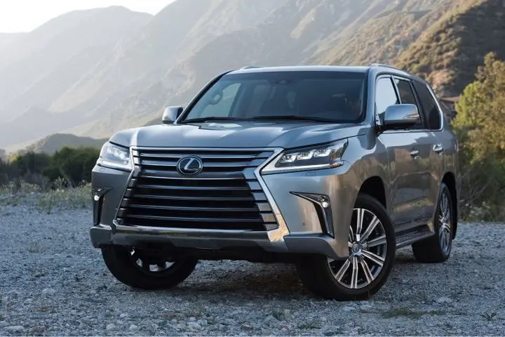 LX 570 có 8 chỗ ngồi giảm giá mạnh nhất trong đợt điều chỉnh này