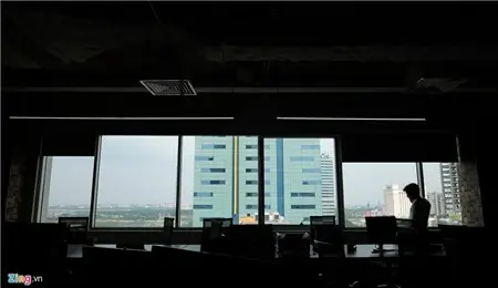 Nói với Zing.vn, đại diện của Dreamplex cho biết toàn bộ toà nhà sẽ do phía Mỹ kiểm soát trong suốt thời gian ông Obama có mặt tại đây, kể cả nhân viên bảo vệ c