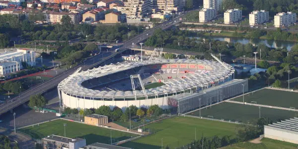 Sân vận động Stadiumde Toulouse được xây dựng vào năm 1937