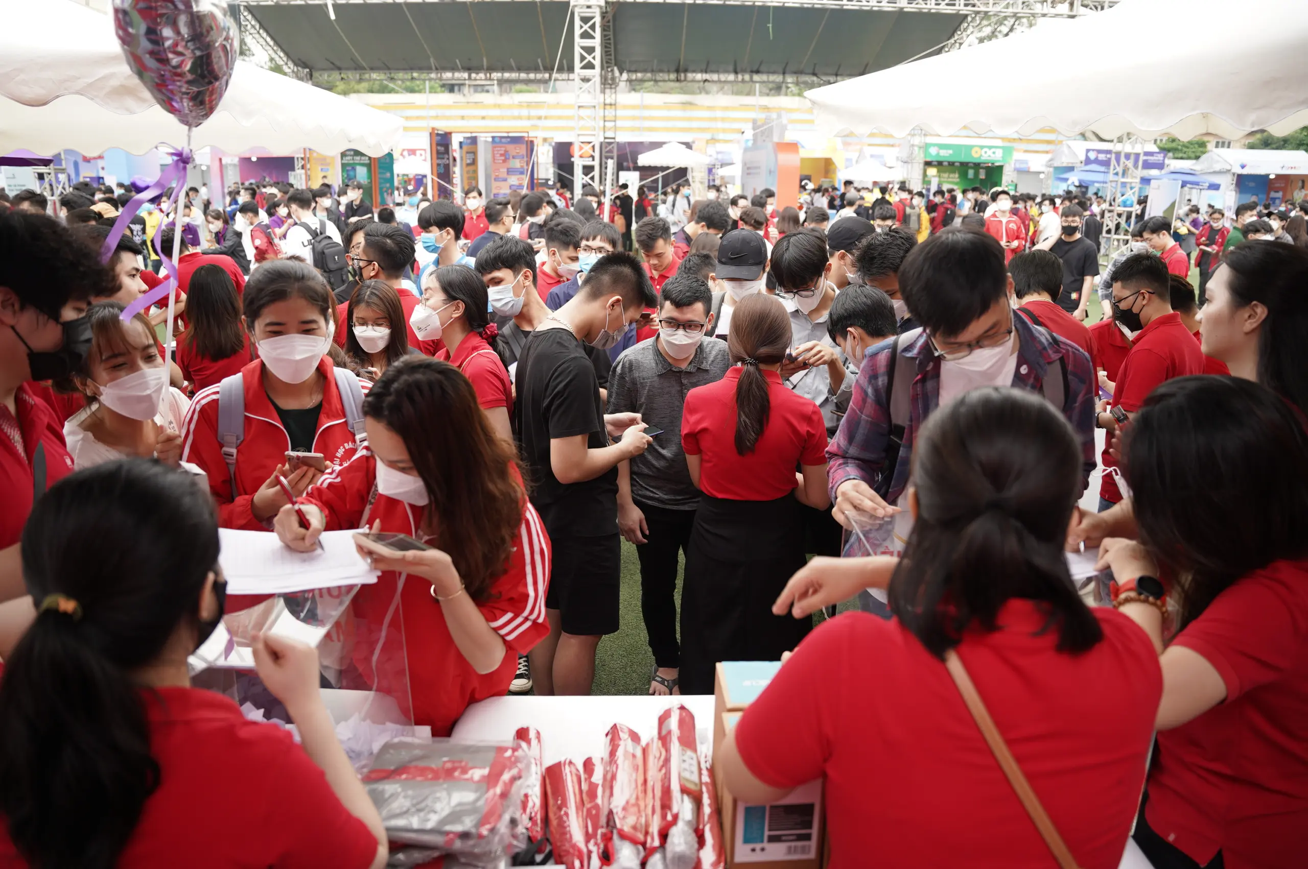 Tham dự Sóng Festival, SSI mang đến dịch vụ mở tài khoản trực tuyến 100% ứng dụng công nghệ eKYC - cánh cửa đầu tiên để các bạn trẻ tiếp cận chuỗi dịc