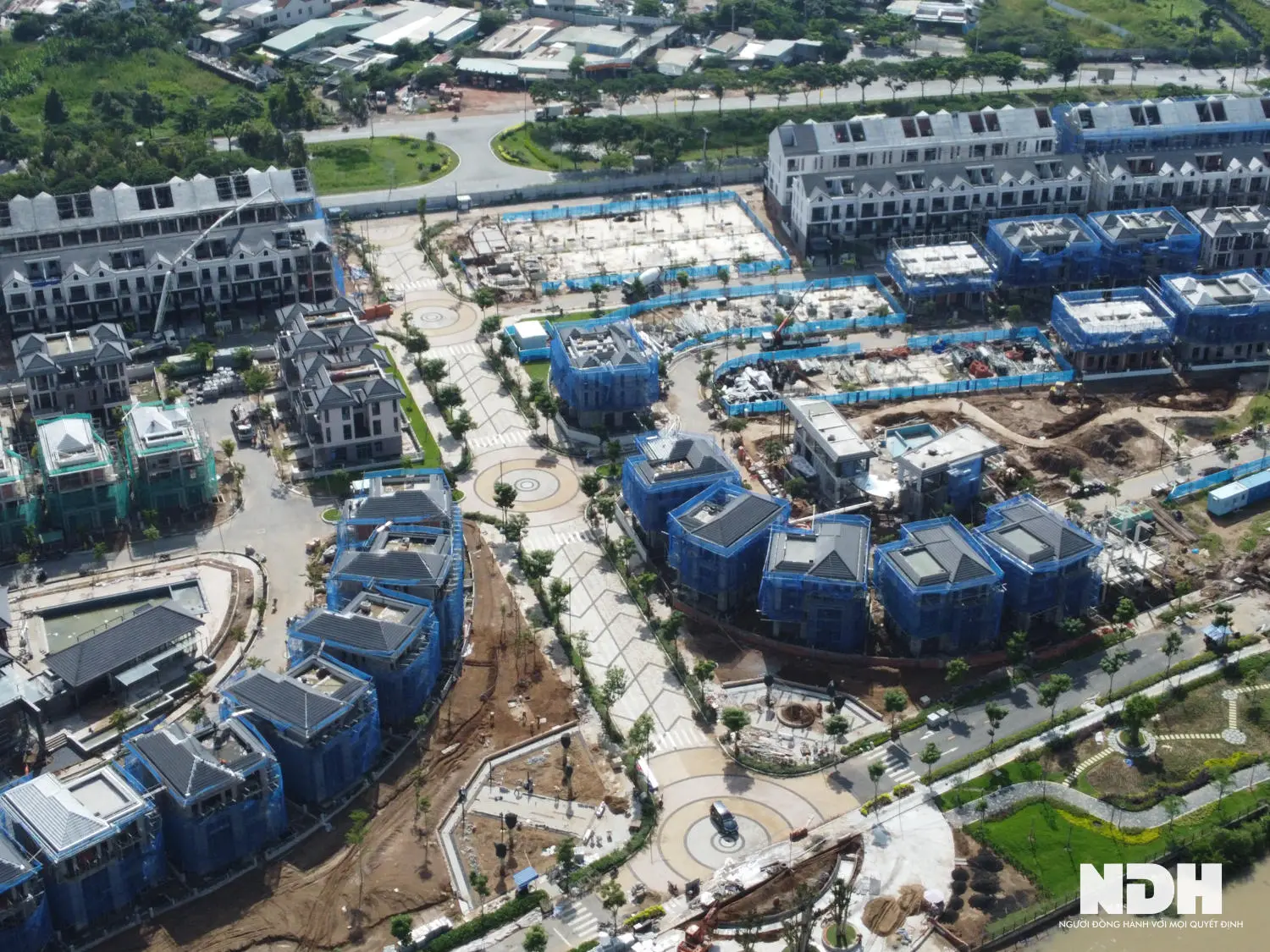 Theo thông tin tìm hiểu của phóng viên, từ năm 2007 UBND TP HCM đã cấp giấy phép đầu tư cho tập đoàn GS E&C để triển khai dự án GS Nhà Bè Metrocity (t