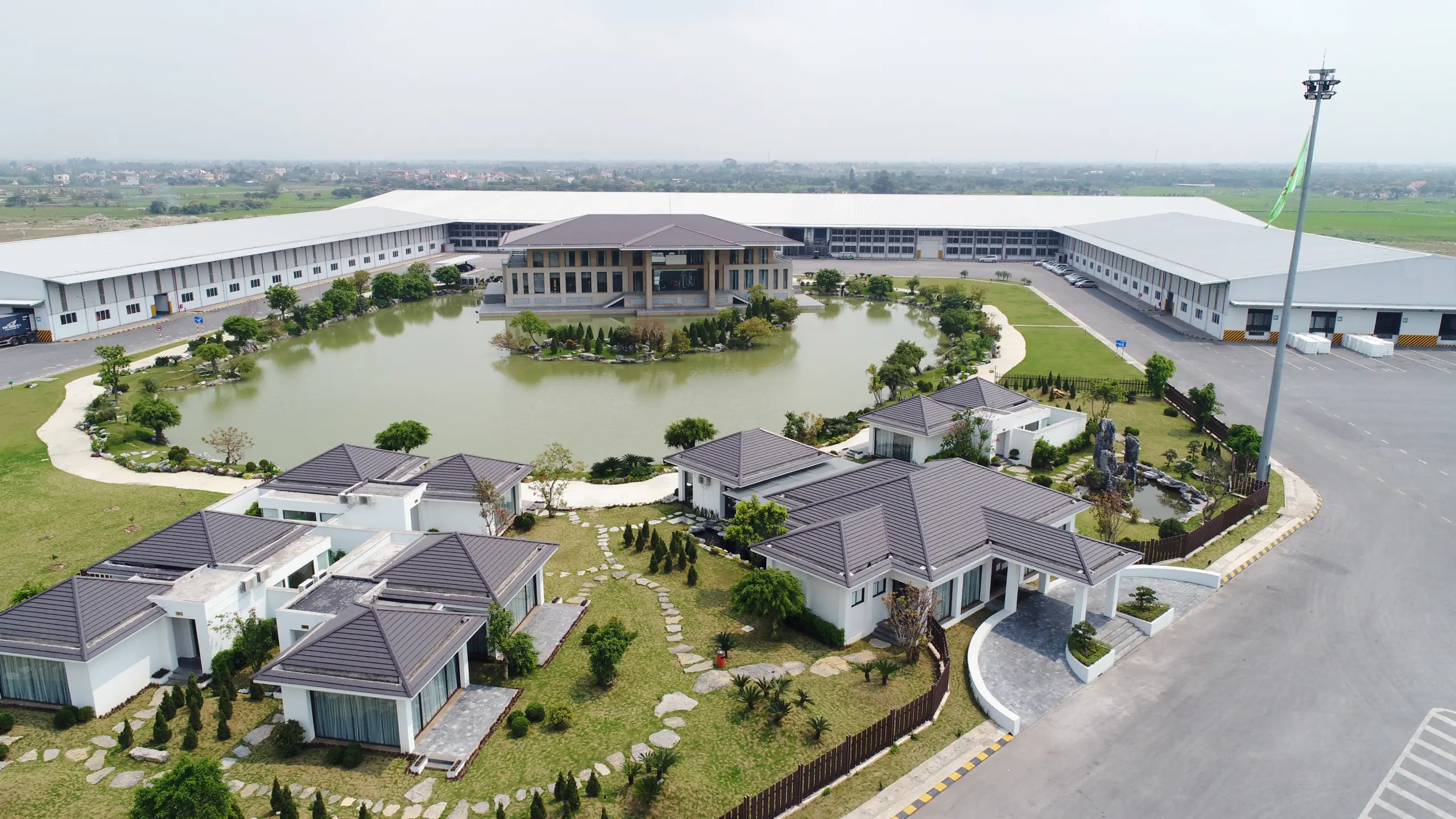Toàn cảnh nhà máy của An Phát Plastic