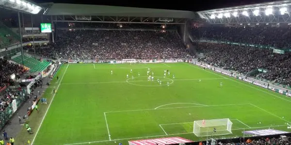 Với sức chứa 41.500 ghế, Stade Geoffroy-Guichard tại thành phố Saint-Étienne là sân vận động thứ 7 được lựa chọn cho EURO 2016