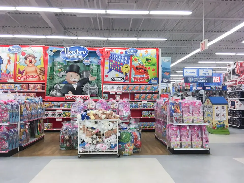 Gian hàng đồ chơi Hasbro, Monopoly trong cửa hàng Toys R Us