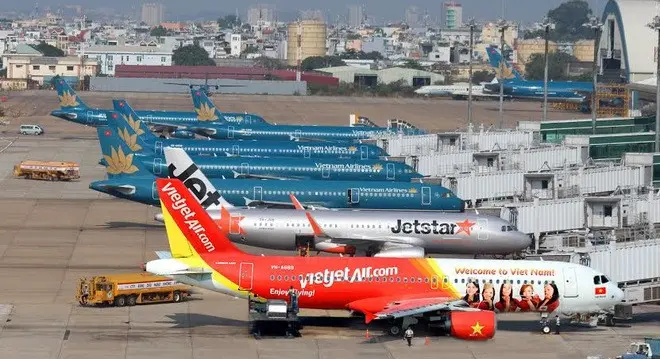 Máy bay Vietnam Airlines, Jetstar Pacific và Vietjet Air đỗ tại sân bay