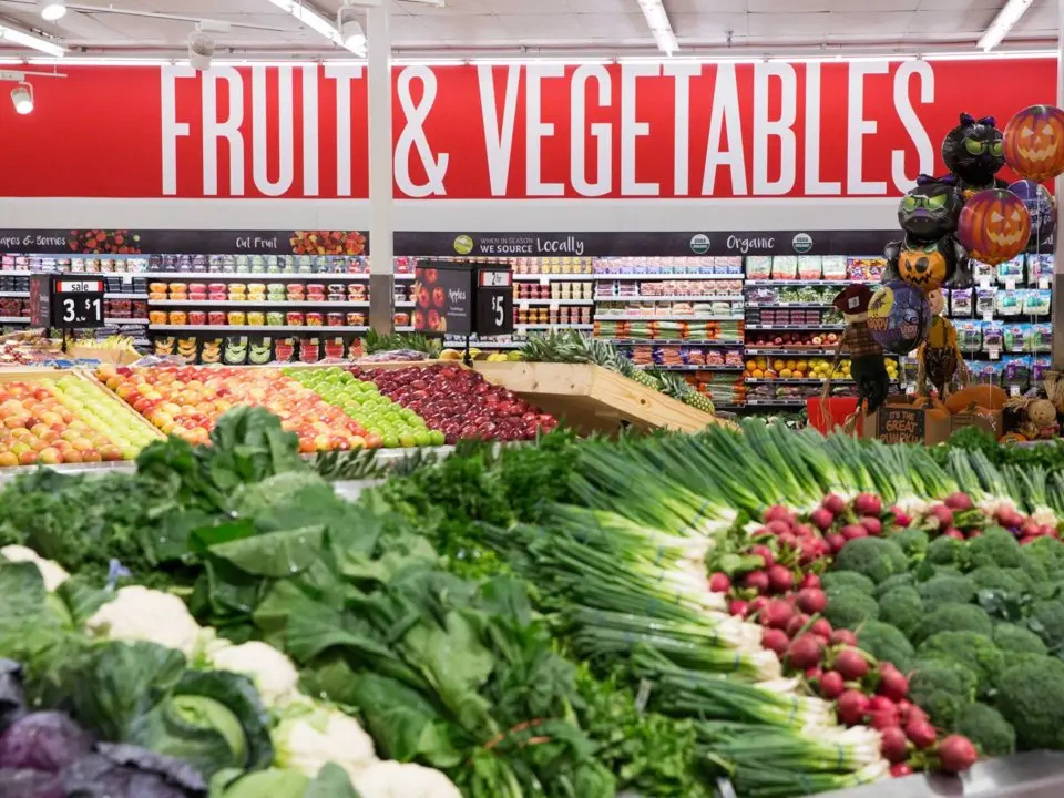 Quầy rau củ quả tươi dưới biển Fruit & Vegetables